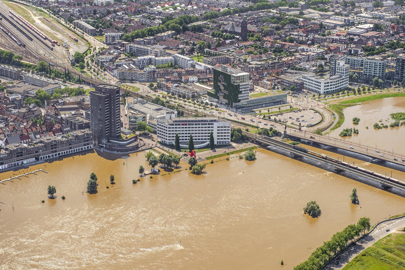 De Maas als vijand: hoogwater bij Venlo tijdens de overstromingen van juli 2021